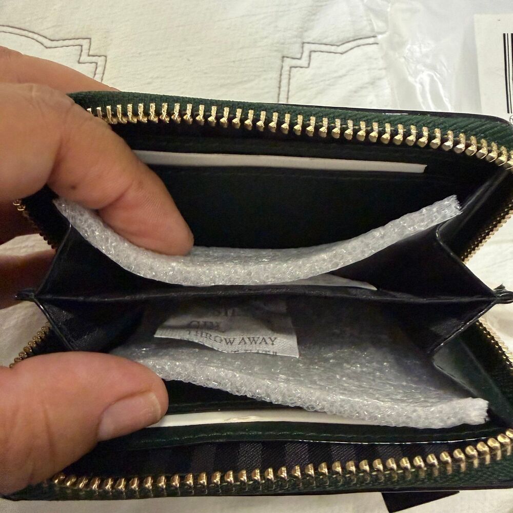 Victoria's Secret Wallet - Picture 3 of 6